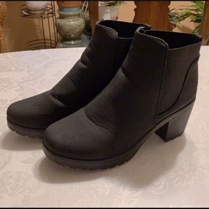 NEW Faux Leather Missguided Booties